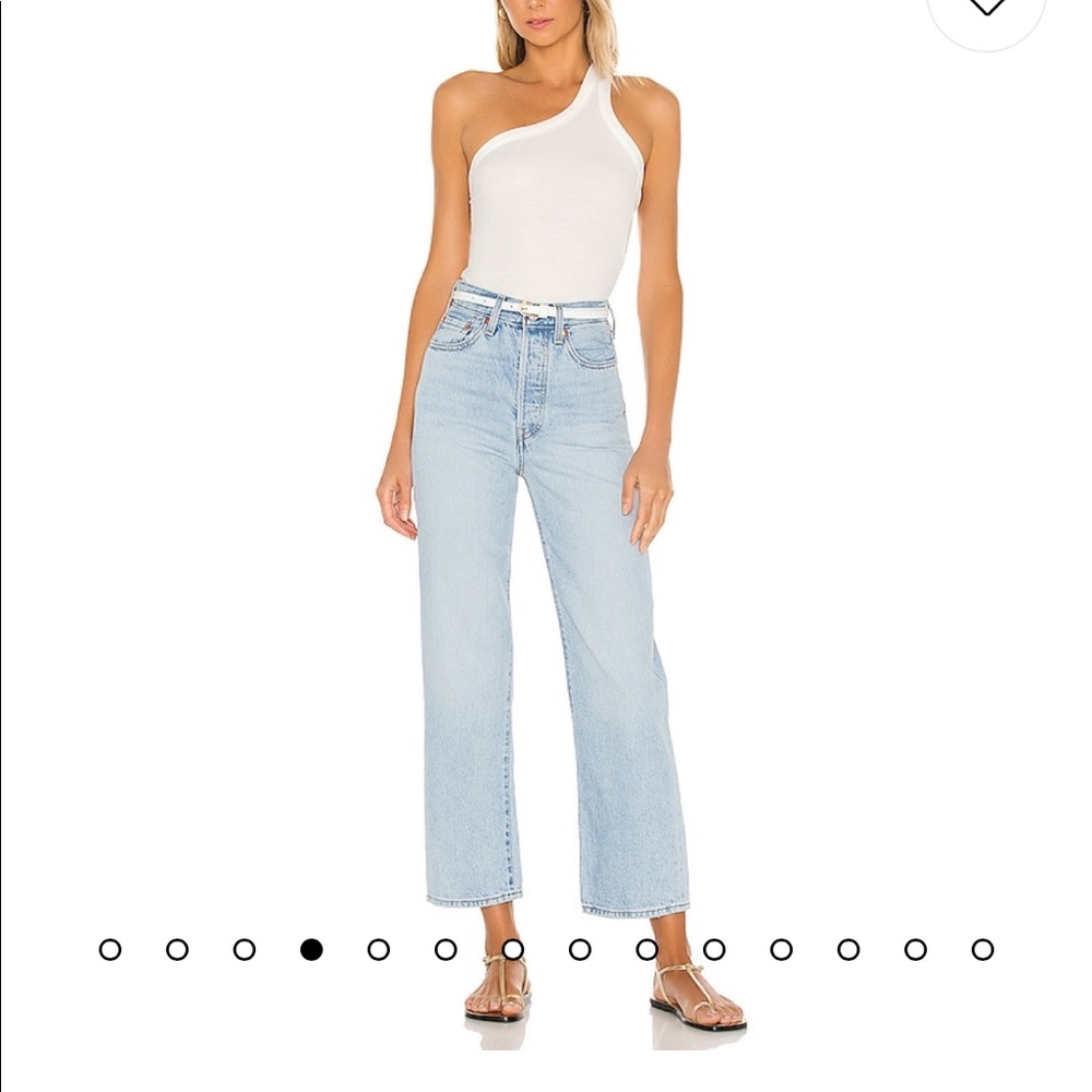 Levi’s ribcage straight ankle jean!! 👖👖👖